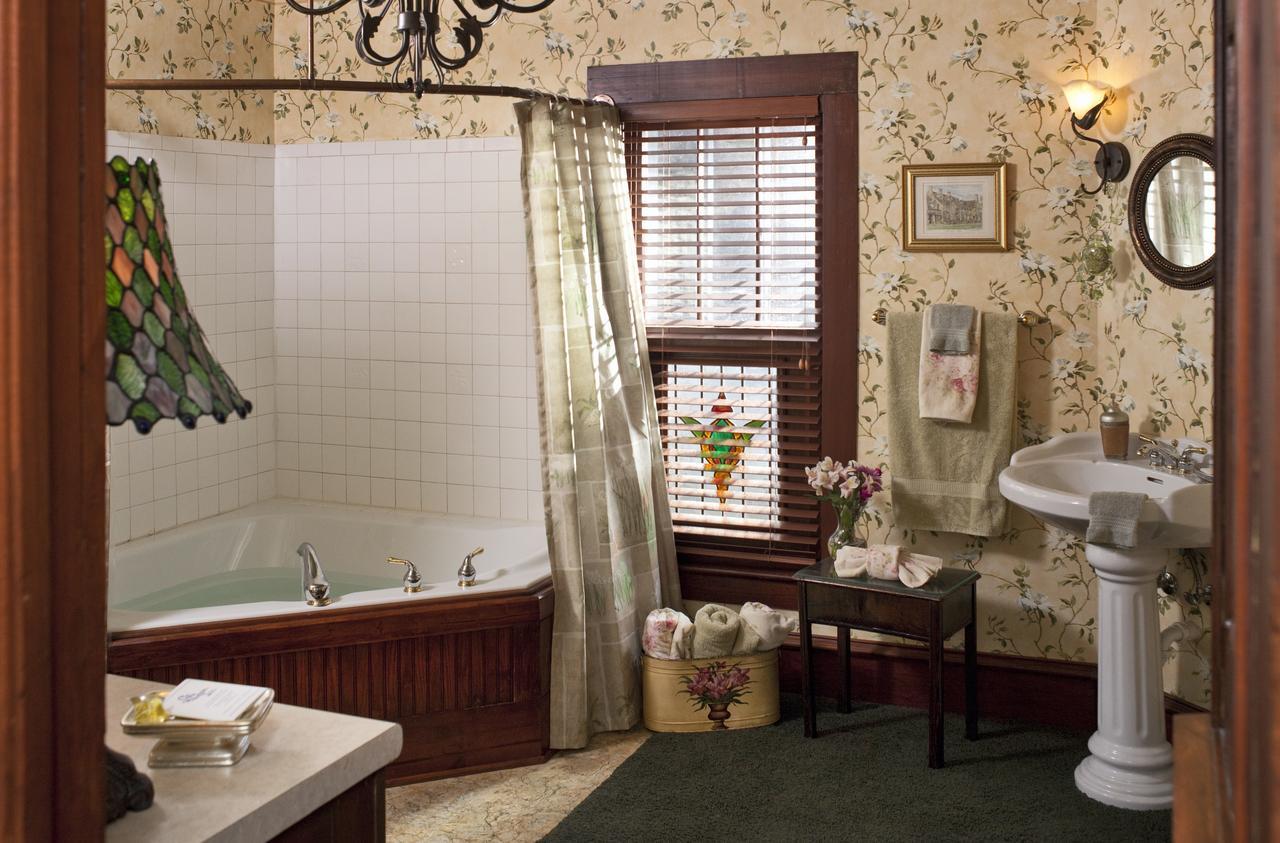 Cliff Cottage Inn Eureka Springs Ngoại thất bức ảnh